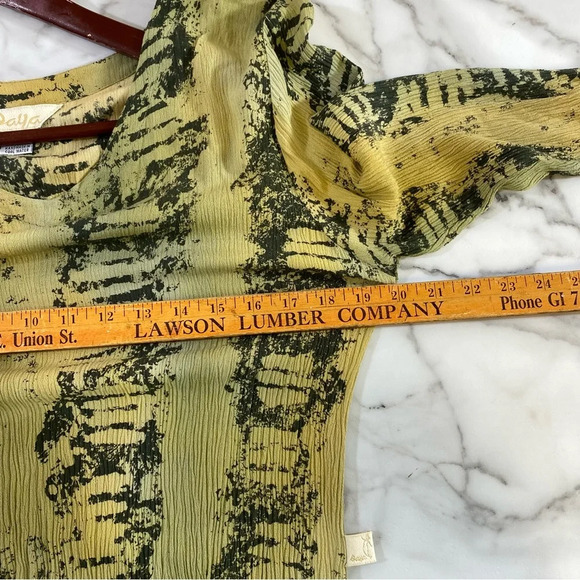 Daya Maxi Dress Womens Size Medium Gold Green Neon Snakeskin Print Half Sleeve - Picture 11 of 12